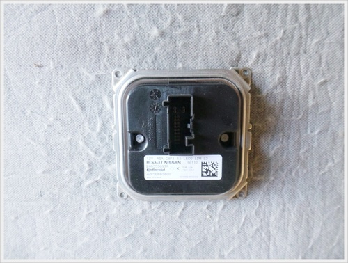 SM6 라이트(전조등, 헤드램프) LED 컨트롤 모듈(260555097R)