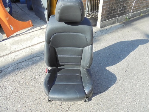 QM6 시트(의자) 1열-운전석(전동, 가죽, 열선, 에어백, 통풍기능x) 14핀